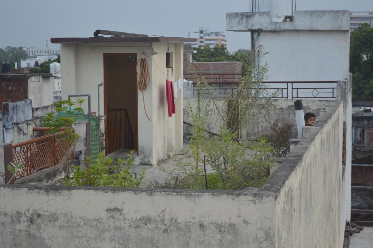 Azure Family Paying Guest House Varanasi Exterior photo