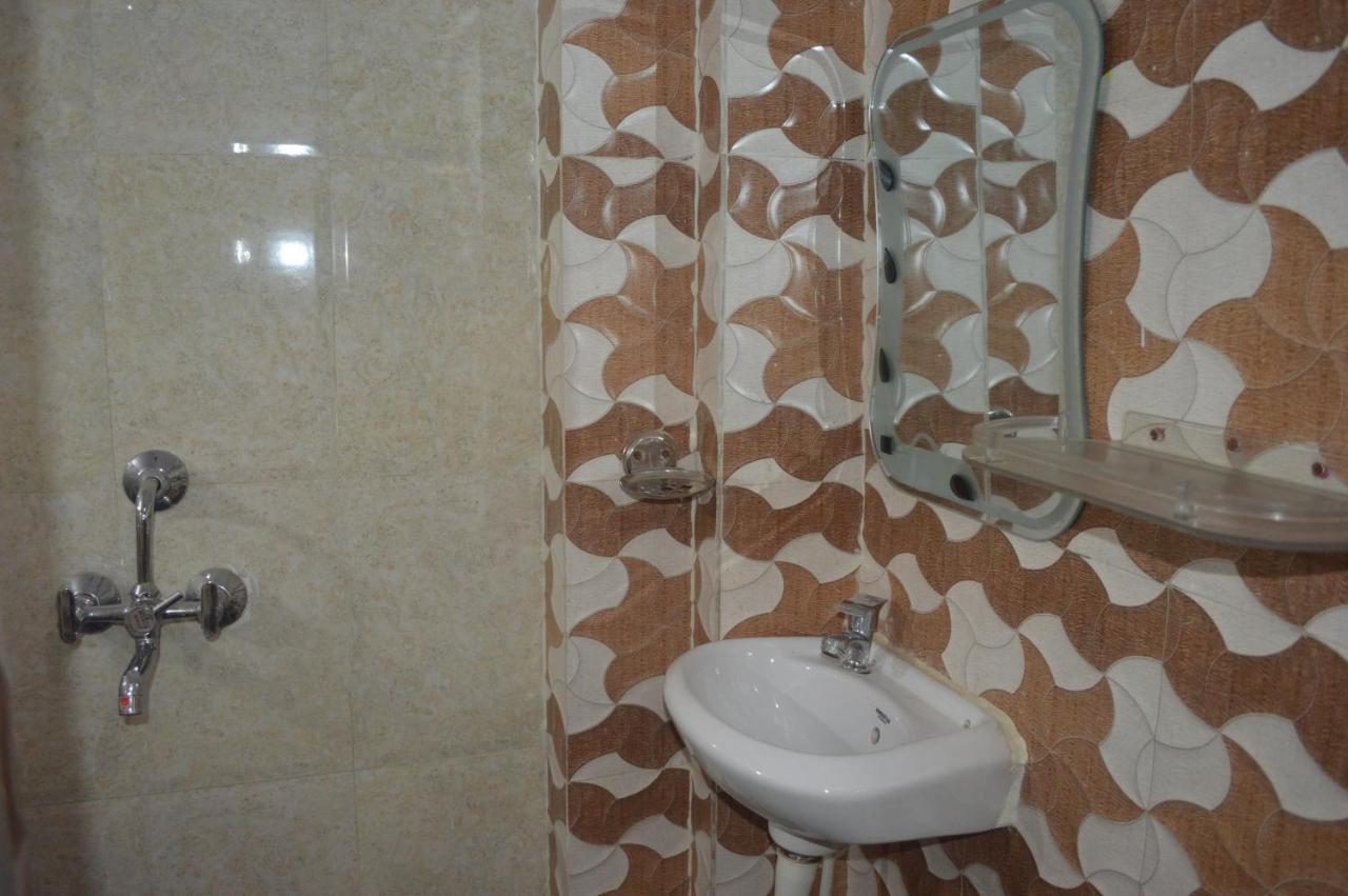 Azure Family Paying Guest House Varanasi Exterior photo
